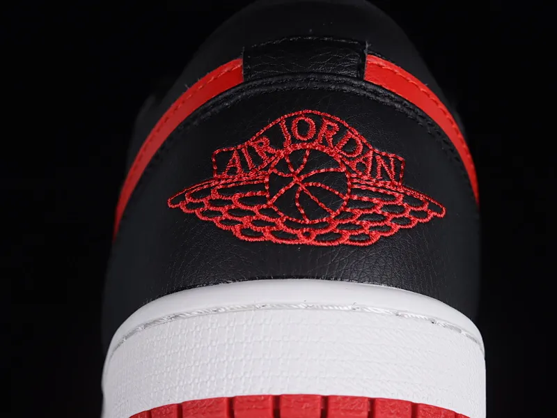 All categories Air Jordan Jordan series basketball shoes Air Jordan 1 Low Z version Air Jordan 1 Low "Black And Red" AJ1 Joe 1 black and red low-top basketball shoes DC0774-061